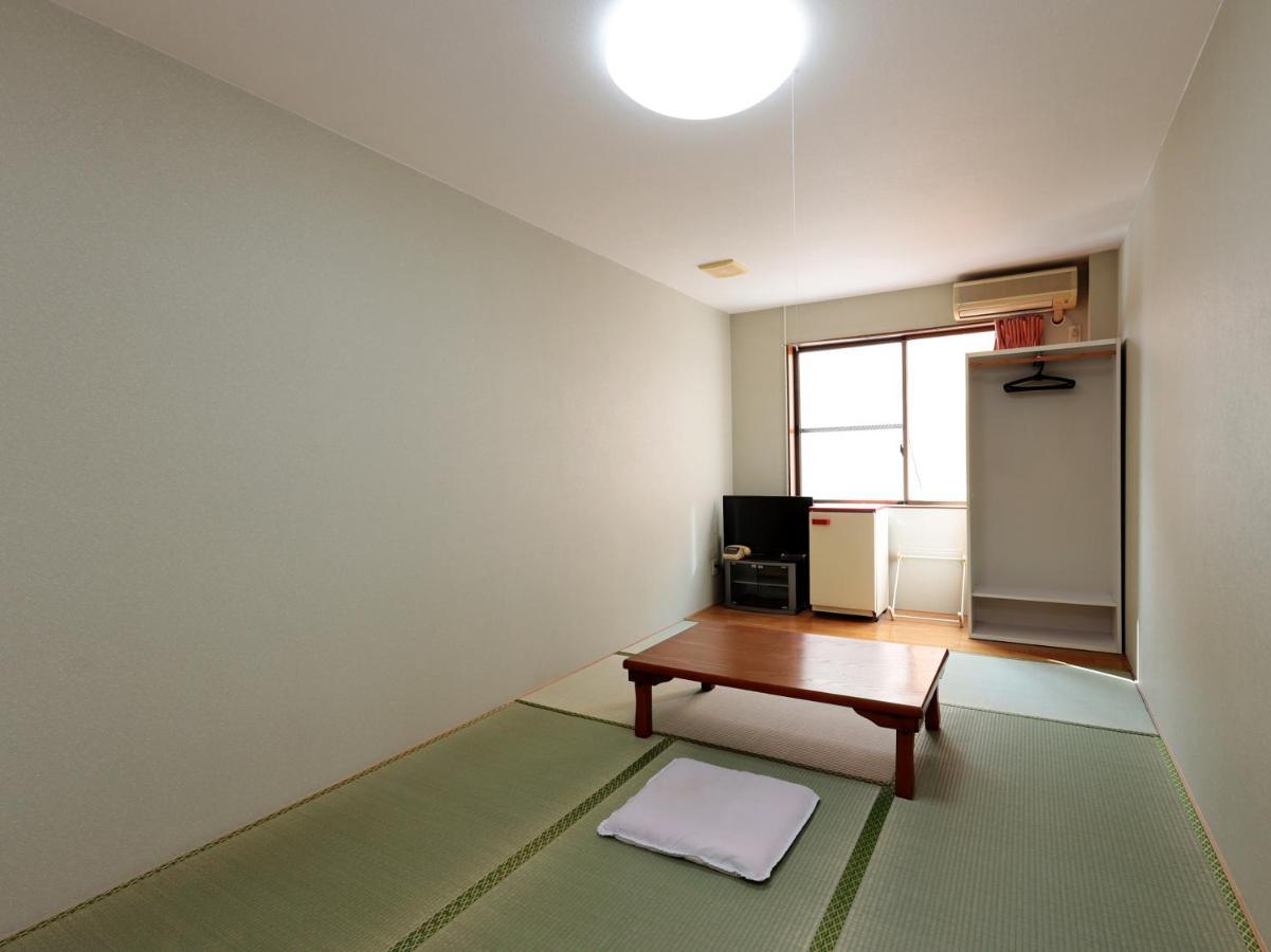 Готель Tabist Izumi Yusen Shukuhaku Center Екстер'єр фото