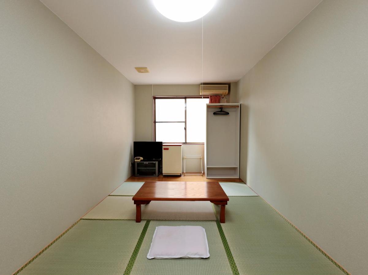 Готель Tabist Izumi Yusen Shukuhaku Center Екстер'єр фото